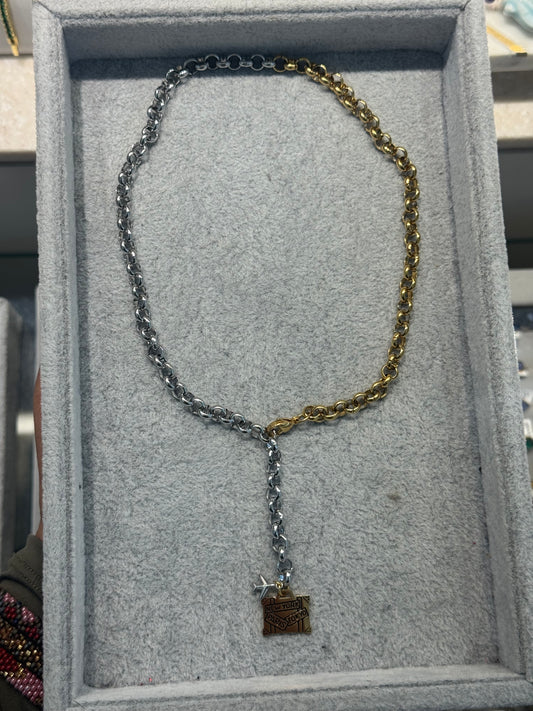 Maleta viajera necklace
