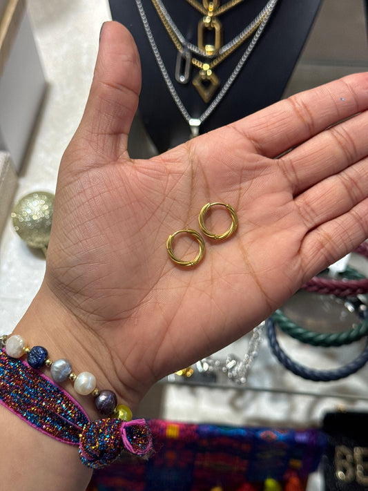 simple huggies earrings