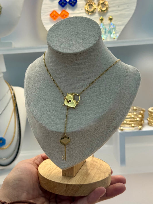 Alice heart necklace