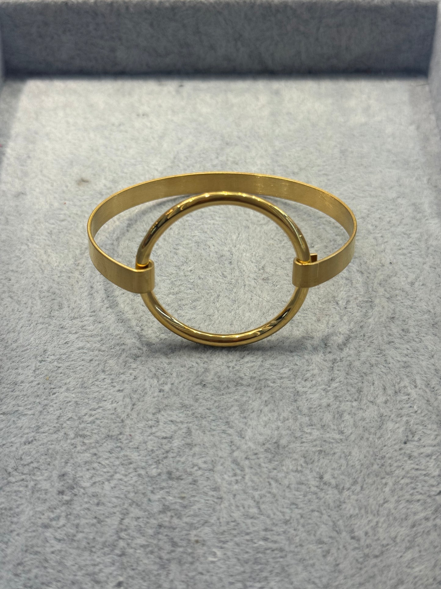 Orbit bangle bracelet