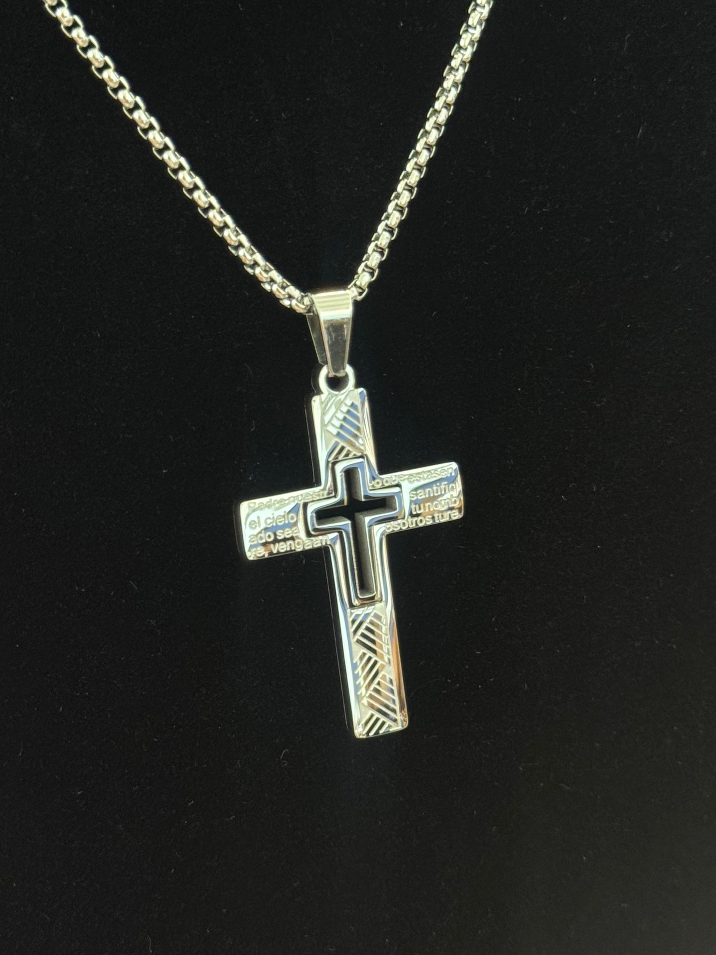 Cruz Padre Nuestro men necklace