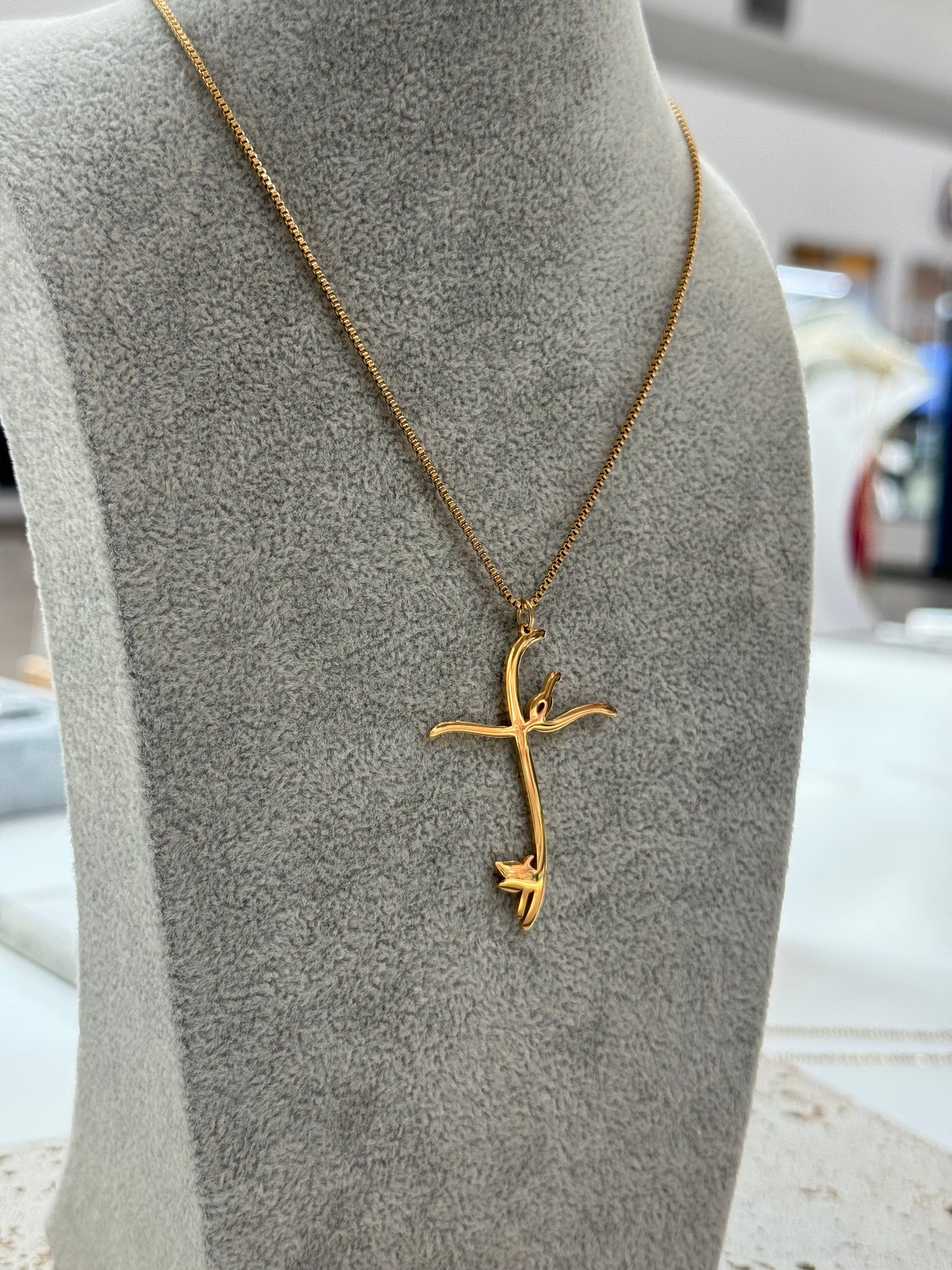 Fé necklace