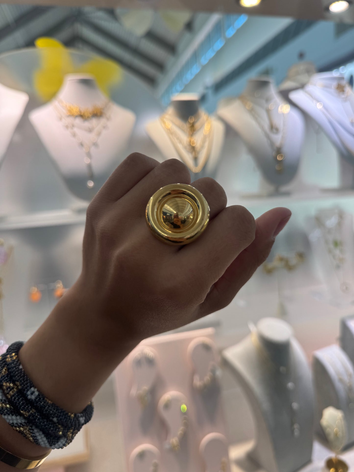 Nelia ring