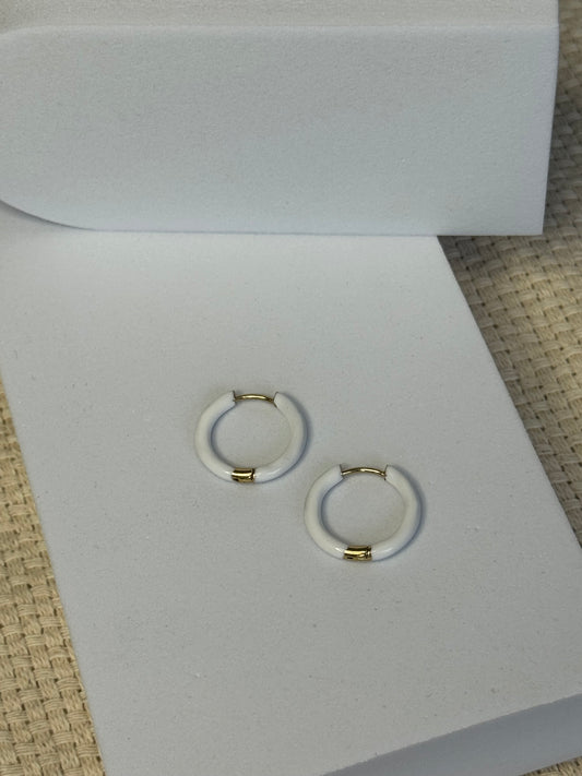 Whity earrings