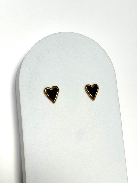 Nacar heart studs earrings