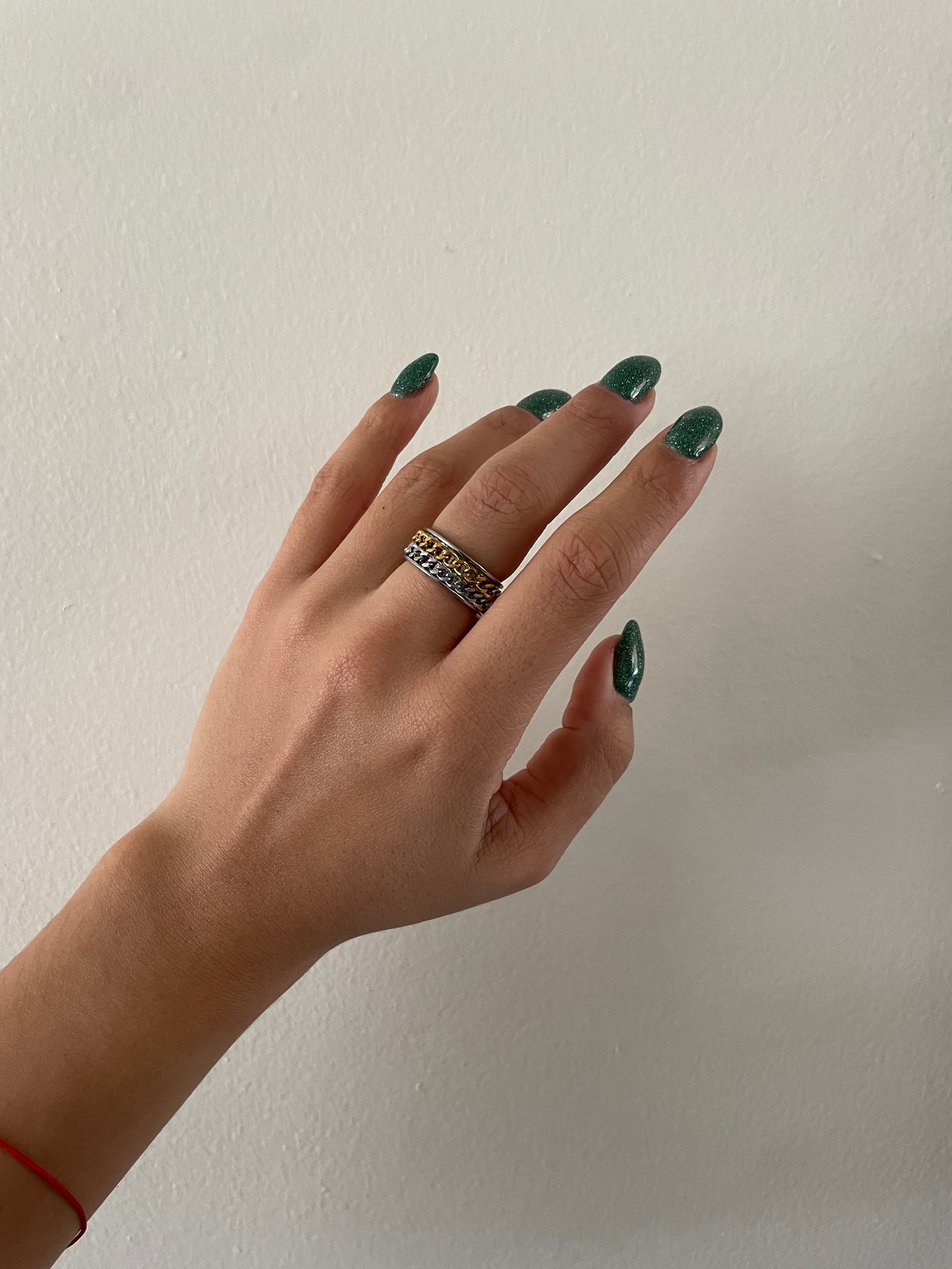 Tangle ring