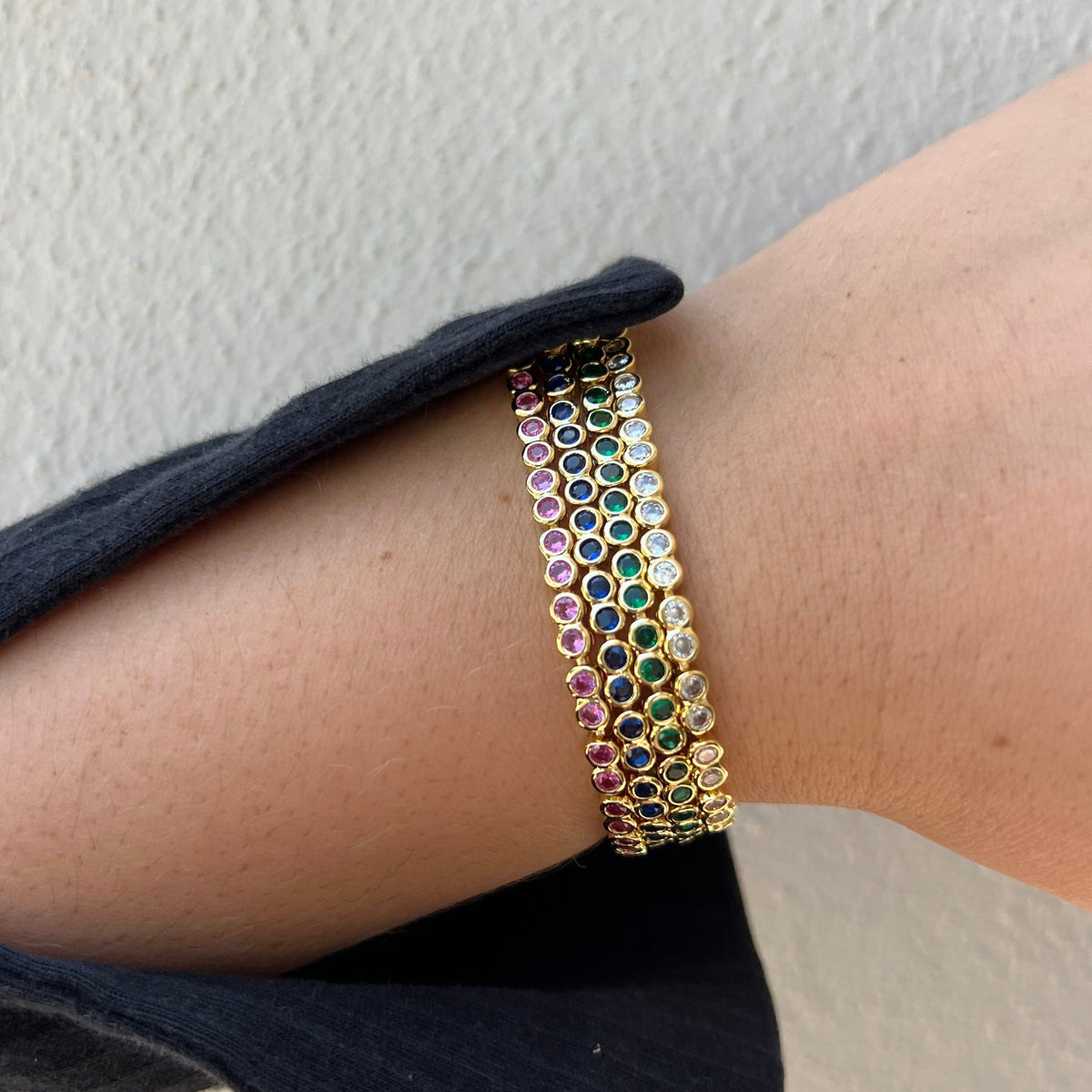Bezzel emerald tennis bracelet