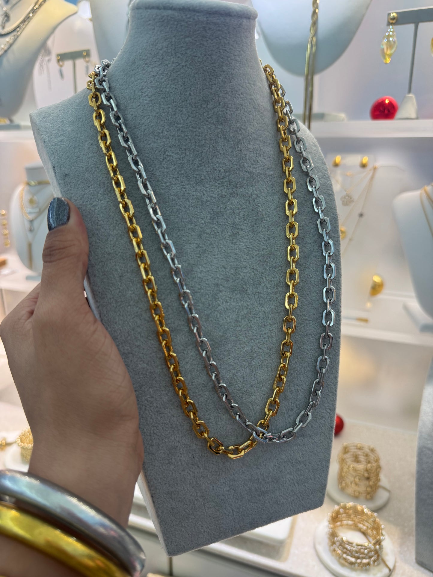Unisex chain necklace