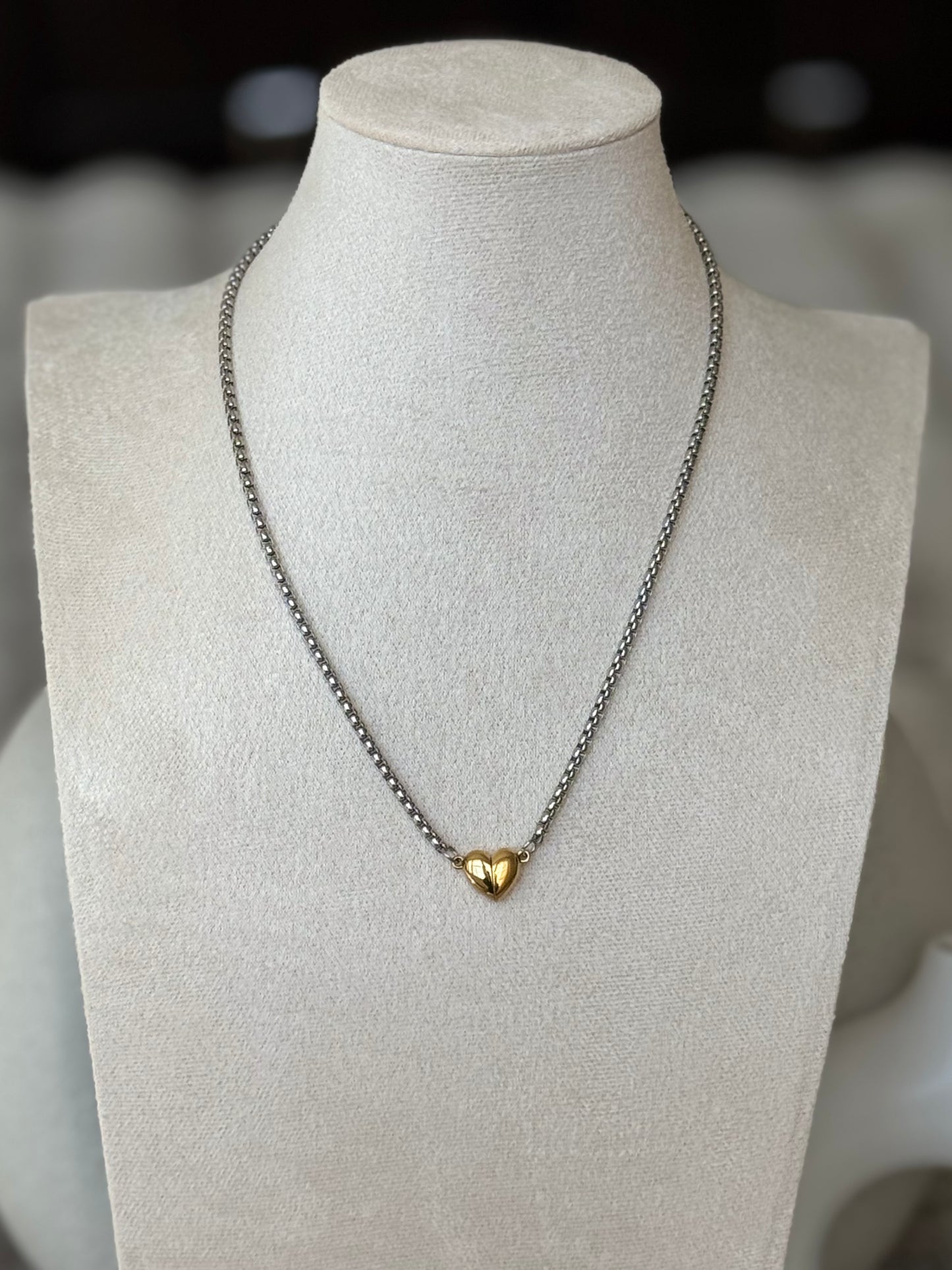 6902 necklace