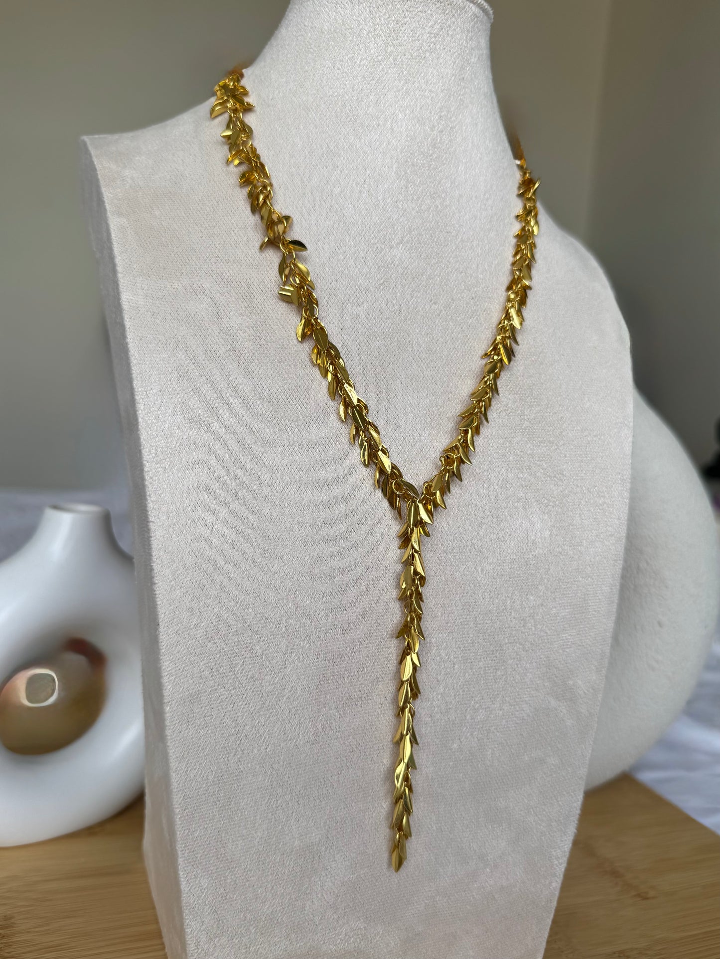 1001 necklace