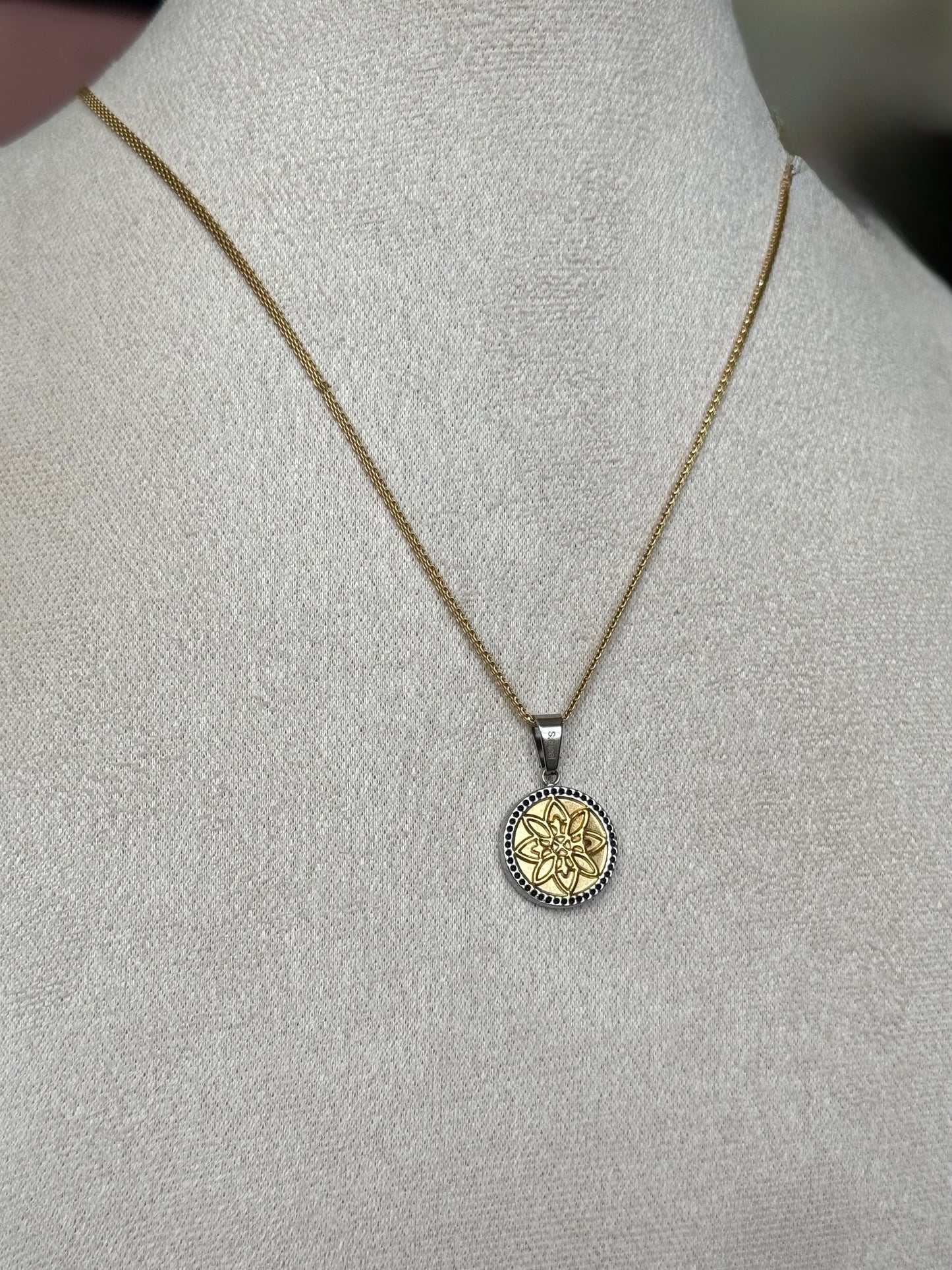 3896 necklace