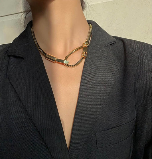 Zipper necklace