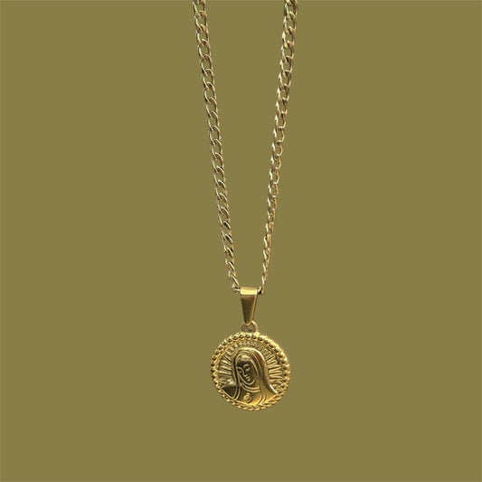 Moneda de virgen necklace