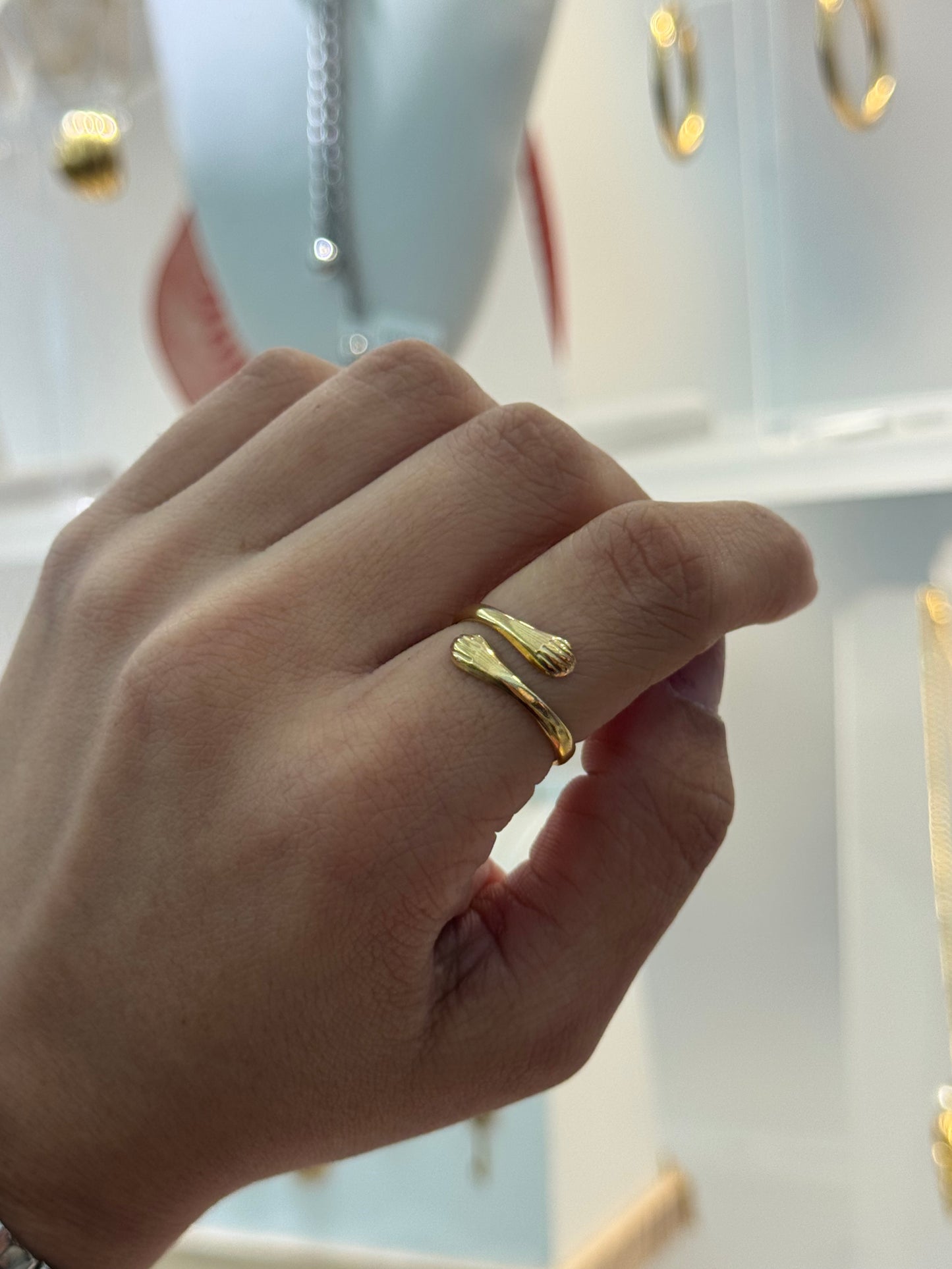 Hug me ring