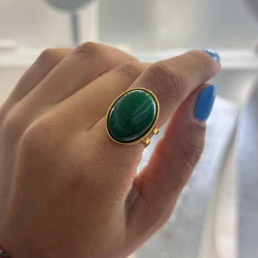 Green stone ring