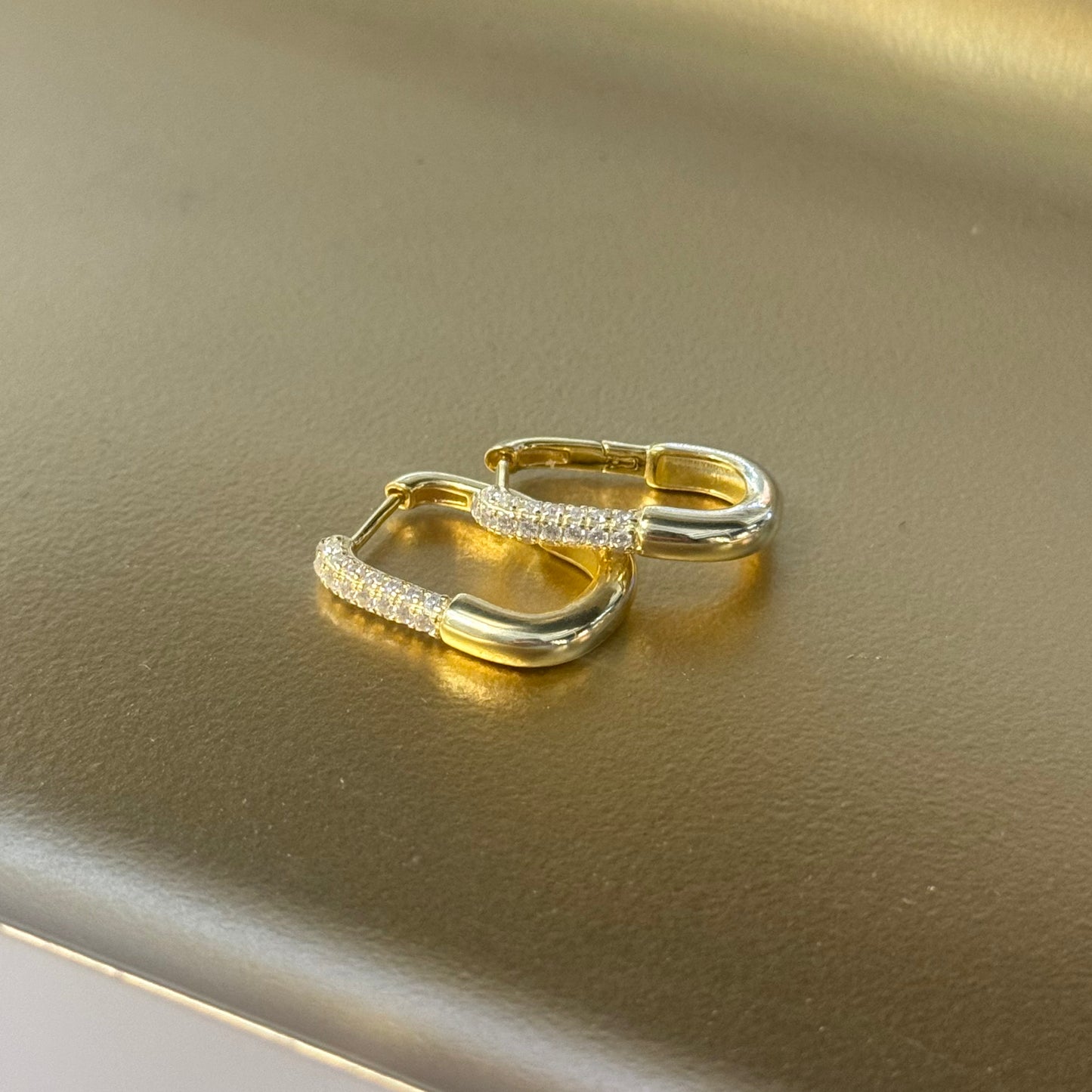 Square pave huggies earrings 925