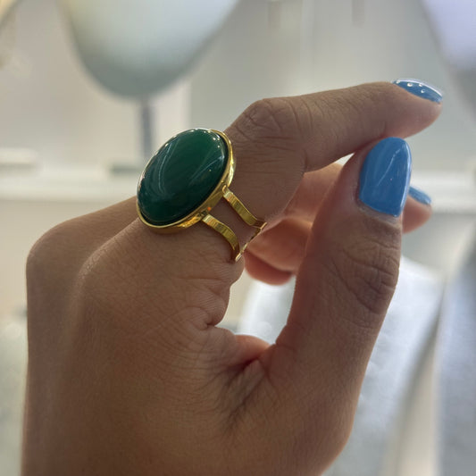 Green stone ring