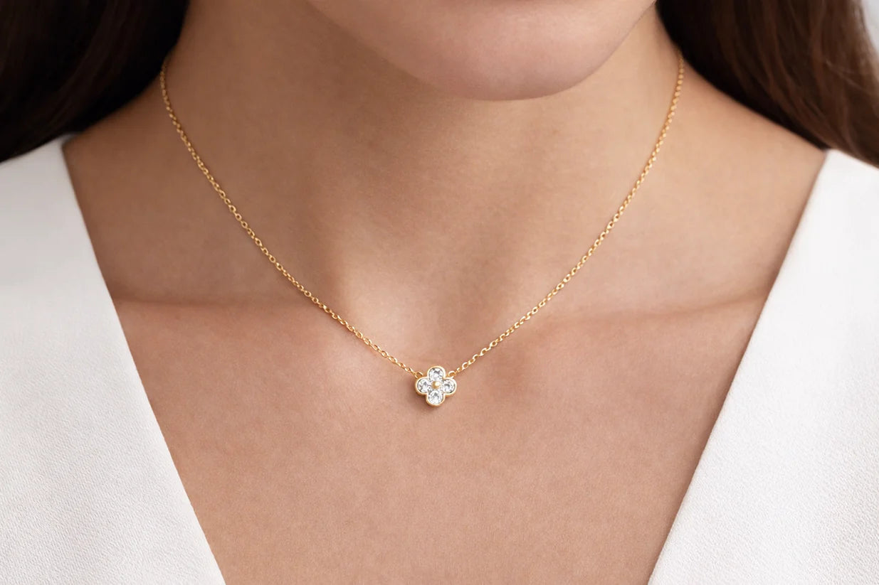 Diamond clover necklace 925