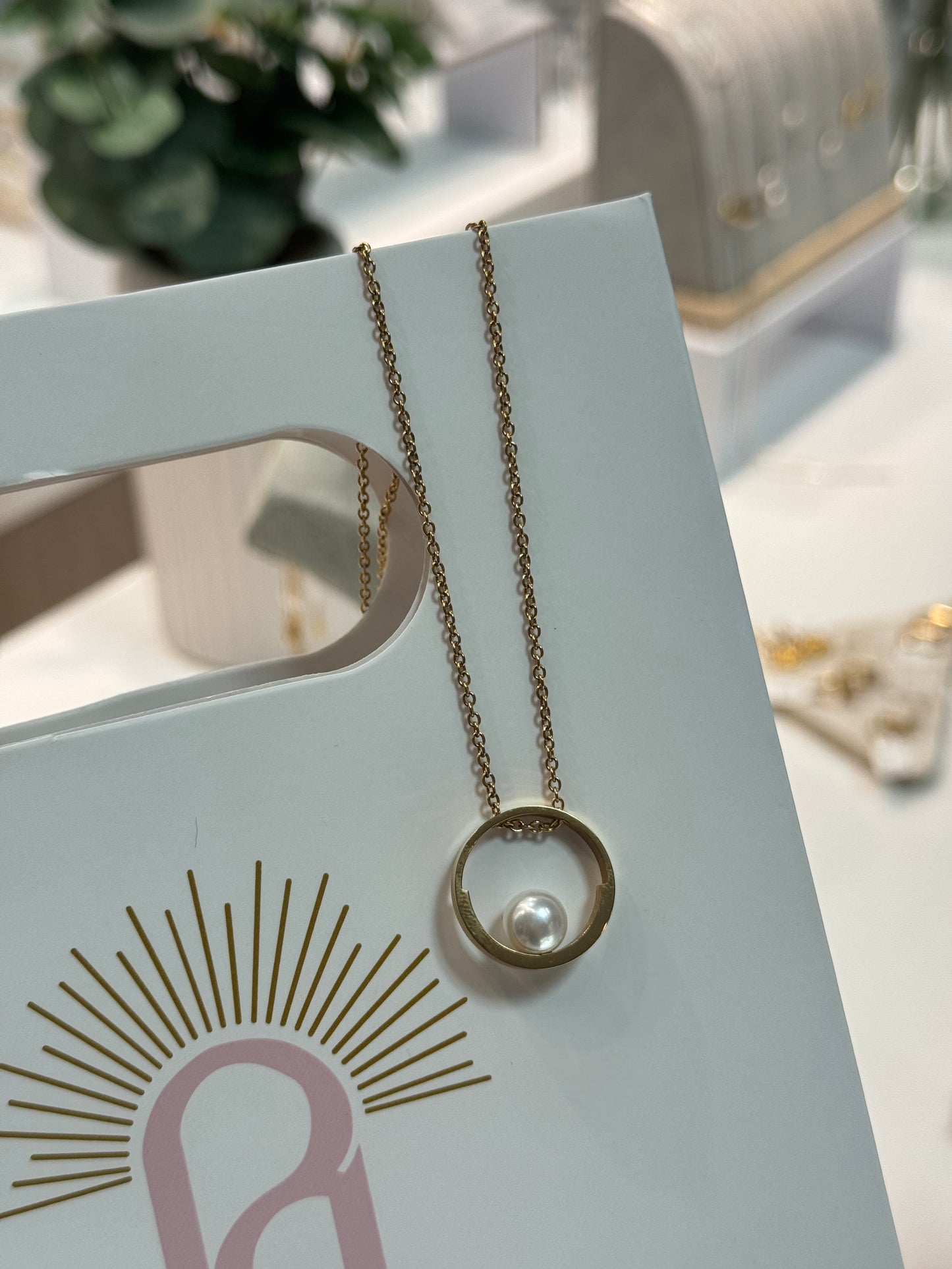 Aura perlada necklace