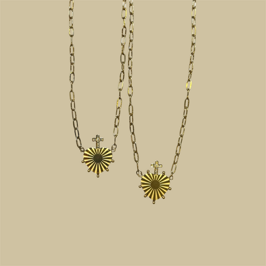 Alice heart necklace