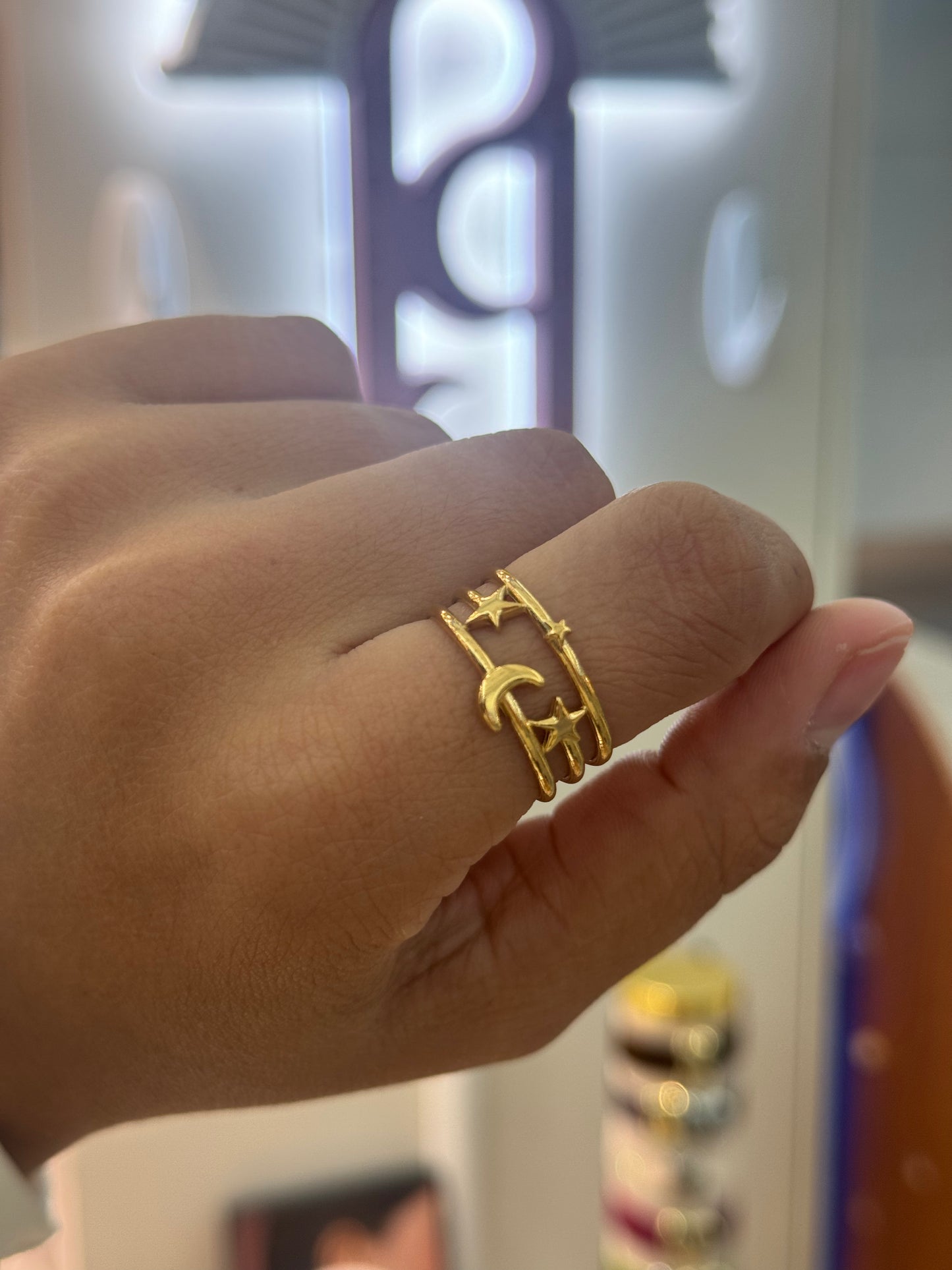 Yanira ring