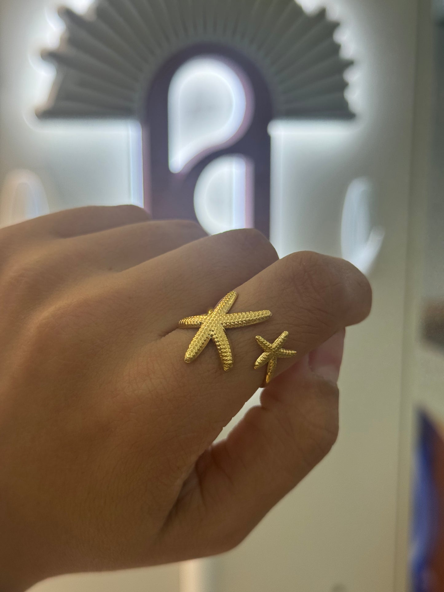 Lari ring