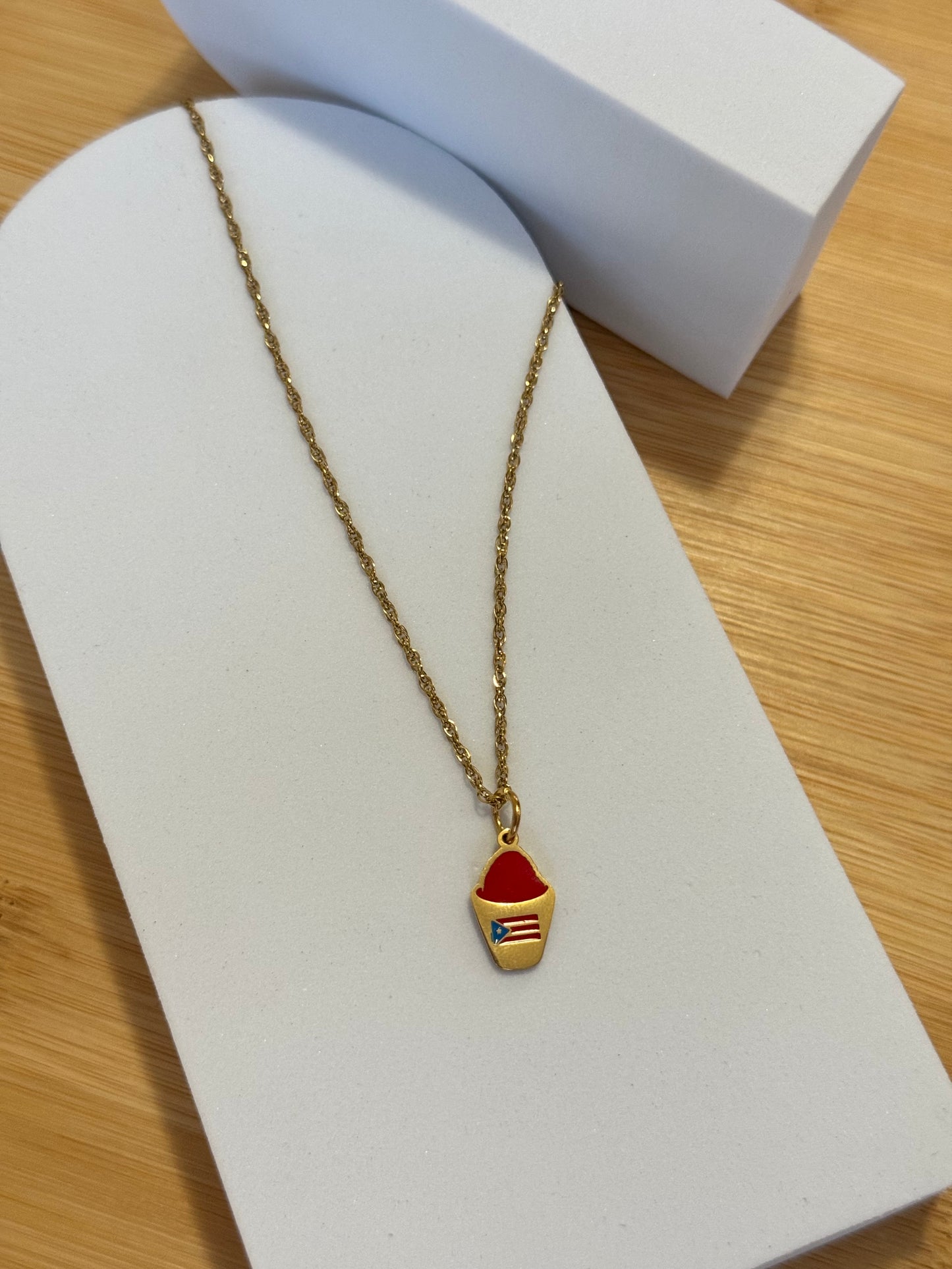 Piragua necklace