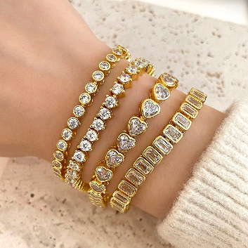 Heart tennis bracelet