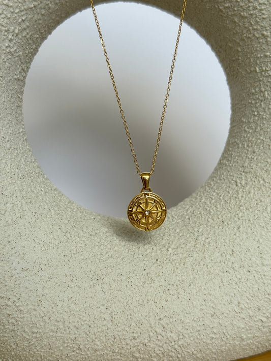 Puntos cardinales necklace