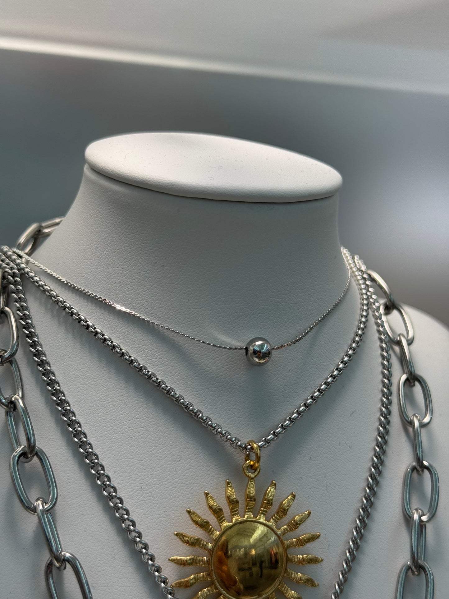 Lia necklace