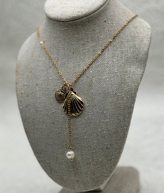 Seashell necklace