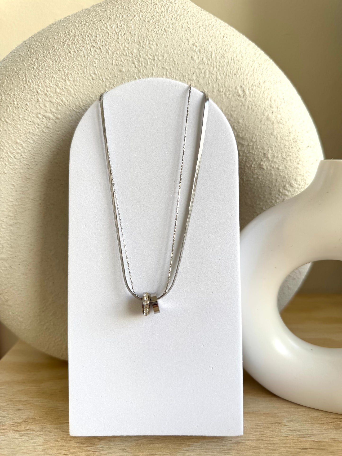 Classic silver necklace