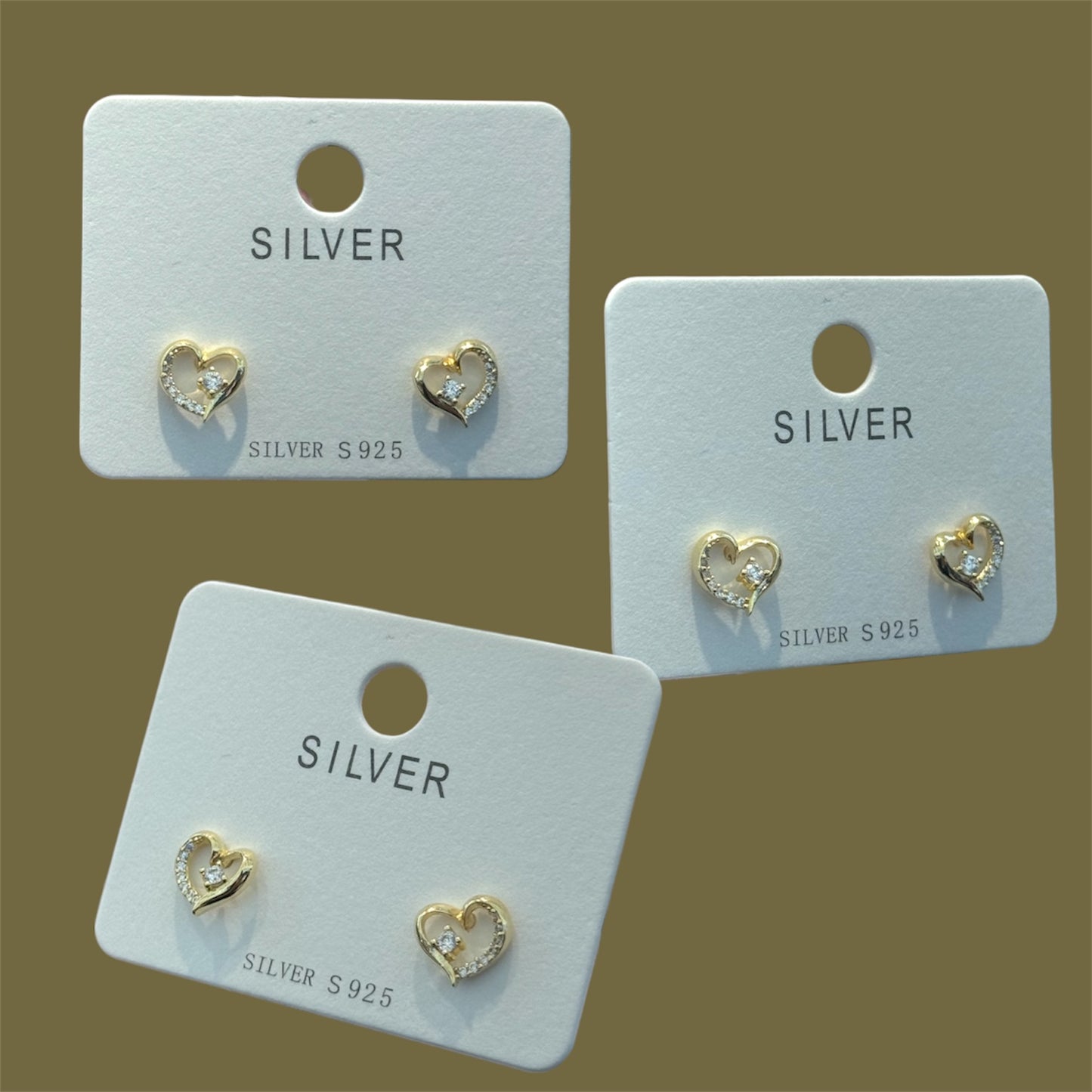 Mini heart studs earrings
