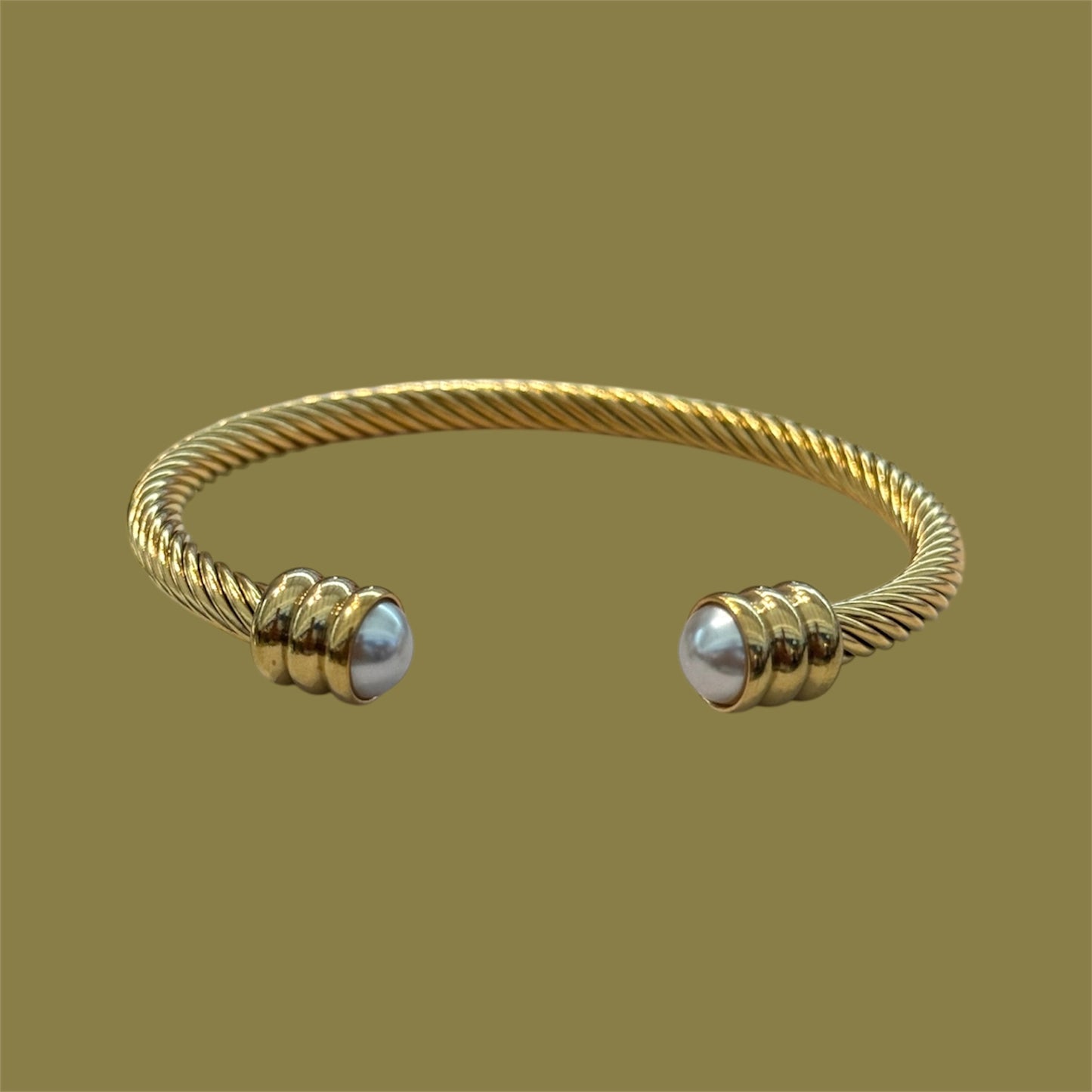 Reina perla bracelet